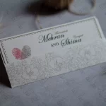 کارت عروسی مستطیلی انگشتی در دو رنگ کرمی و قهوه ای
