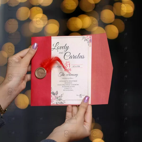 کارت عروسی کلاسیک رنگ قرمز با پر طبیعی