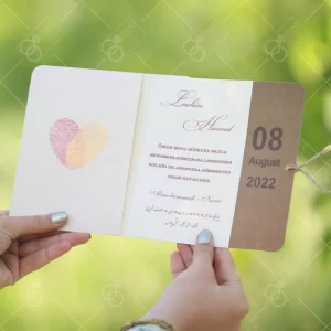 کارت عروسی قلبی اثر انگشت مدل Tomash