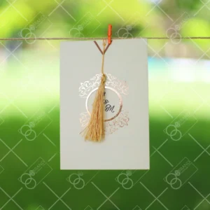 کارت عروسی ارزان پاکت دار کرم مدل Yakid